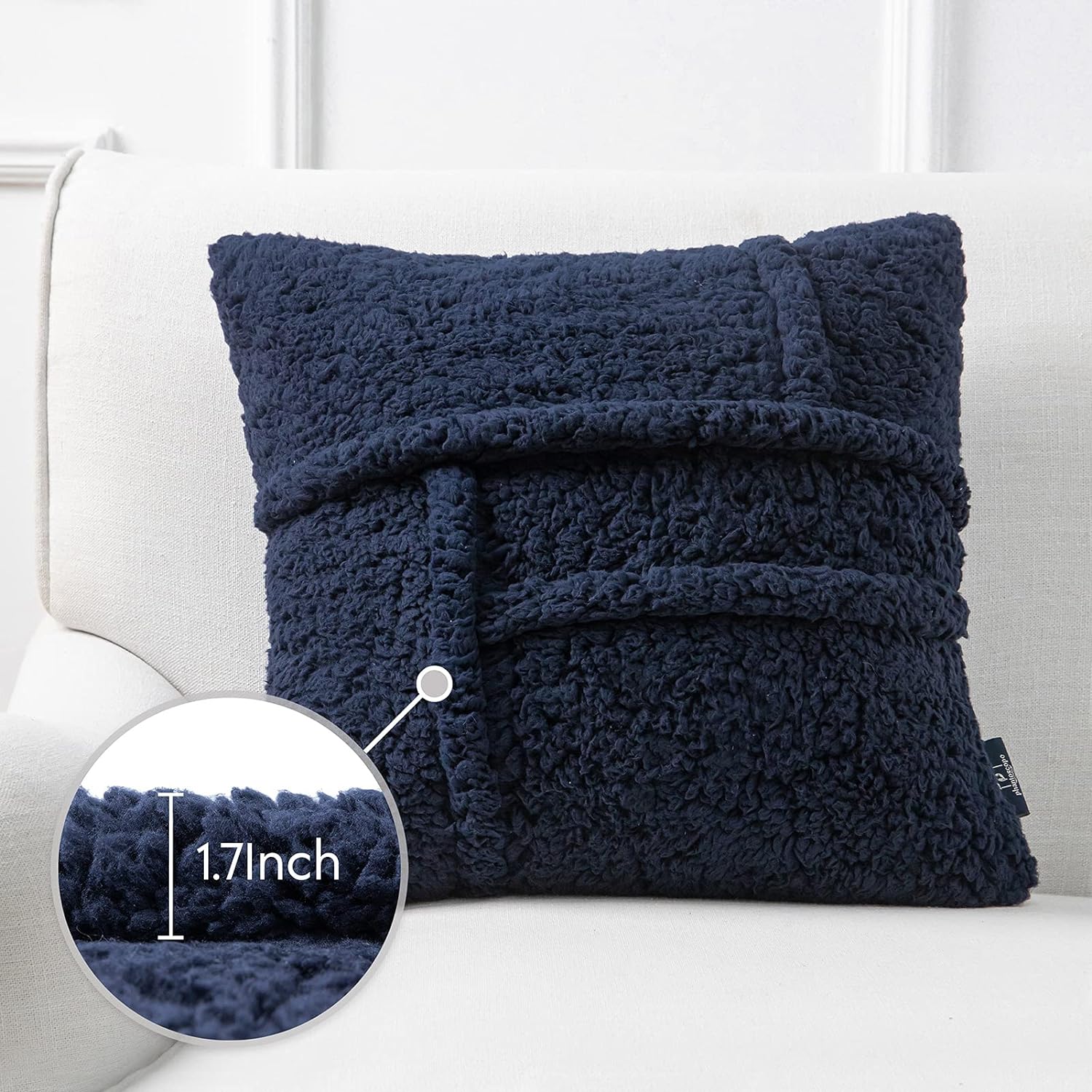  Pack of 2 Sherpa Solid Throw Decorative Pillow Cover Decorative Faux Fur Fluffy Cushion Cases Soft Square Pillow Cases for Bedroom/Couch,Navy Blue 18 X 18 Inches Villa Pillows